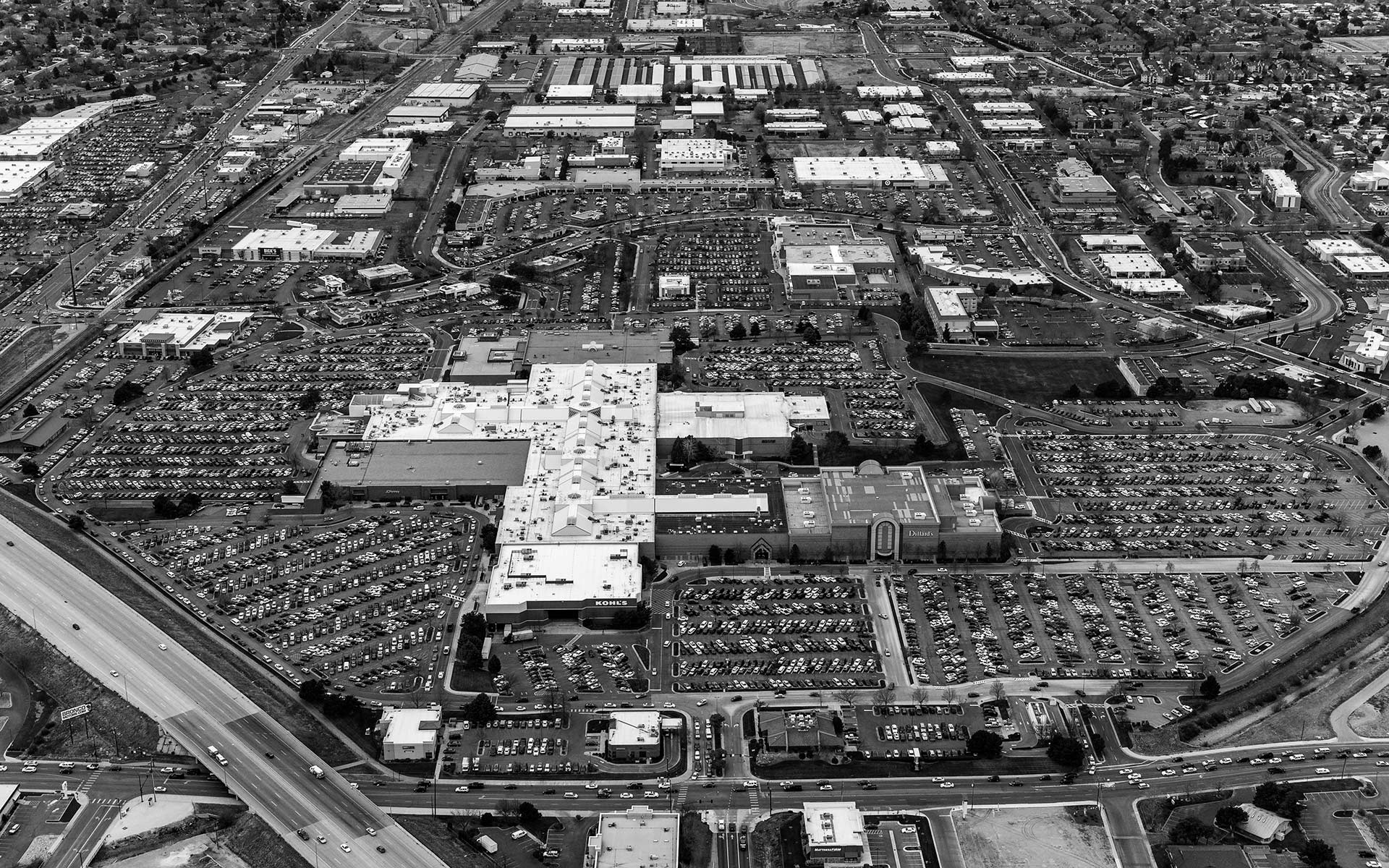Forensic Aerial Photography-Shopping Traffic on Black Friday, Boise Towne Square Mall.